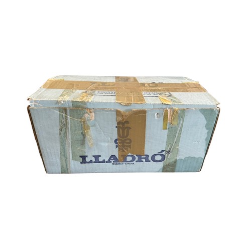 179 - Lladro. Japonesita Sayonara No. 4989 figurine, excellent in good box with packing pieces.