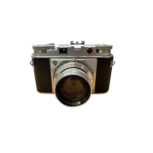 81 - 1950's Voigtlander Prominent Film Camera. f1.5 50mm Nokton lens. With leather case and strap. Untest... 