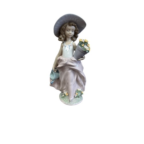 158 - Lladro. Que Bonitas (A Wish Come True) No. 7676 figurine, excellent in good Lladro Society box with ... 