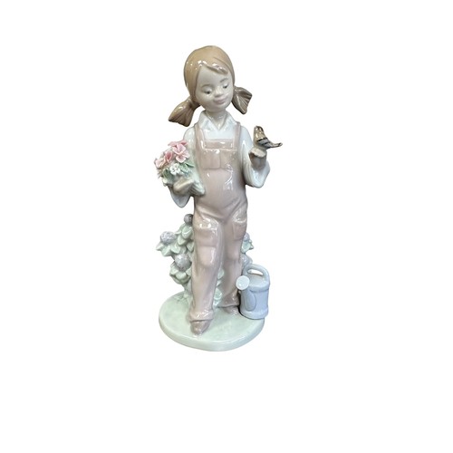 171 - Lladro. Spring No. 5217 figurine, excellent in incorrect good box No. 6419 with packing pieces.