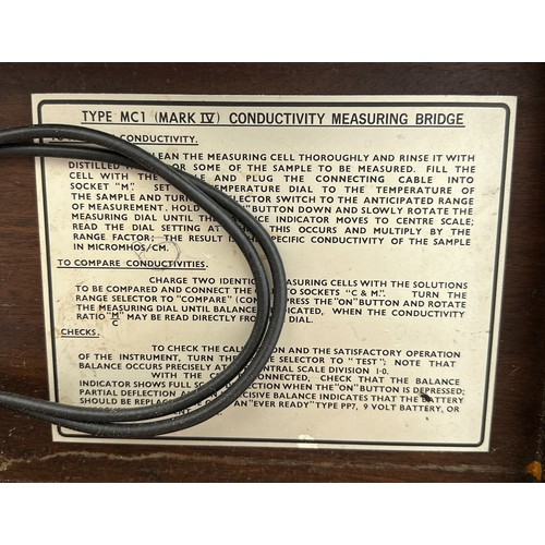 96 - Type MC1 (Mark IV) Conductivity Measuring Bridge, in wooden box.