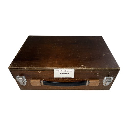 96 - Type MC1 (Mark IV) Conductivity Measuring Bridge, in wooden box.