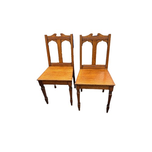 457 - Pair of Oak hall chairs, wooden seat, generally excellent, approx. size: H86cm/34 inches x W41cm/16 ... 