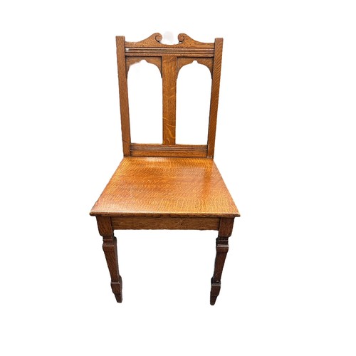 457 - Pair of Oak hall chairs, wooden seat, generally excellent, approx. size: H86cm/34 inches x W41cm/16 ... 