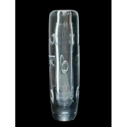 129A - Strömbergshyttan, Gunnar Nylund for Strömbergshyttan large clear vintage crystal vase, with floating... 