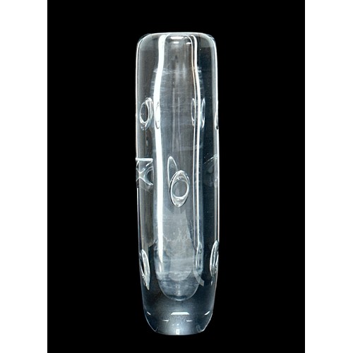 129A - Strömbergshyttan, Gunnar Nylund for Strömbergshyttan large clear vintage crystal vase, with floating... 