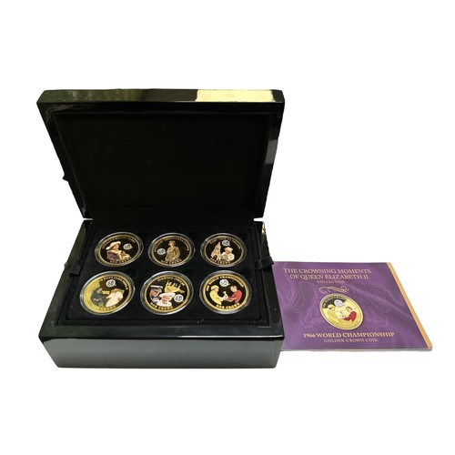 206 - Tristan Da Cunha 2014 one crown Crowning Moments of Queen Elizabeth II set of 18 gold plated pictori... 