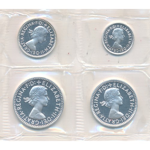 257 - 2000 Silver Proof Maundy Set, slight tarnishing on the tuppence. Sealed in plastic packet.