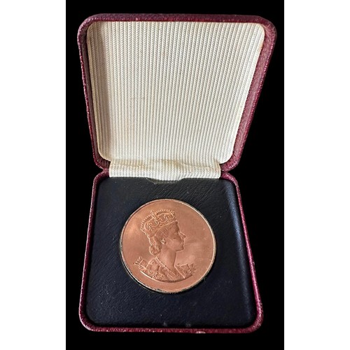 216 - Elizabeth II 1953 Bronze Coronation Medallion, in box. Plus, IMI Rod & Wire IMI Golden Jubilee 1930-... 