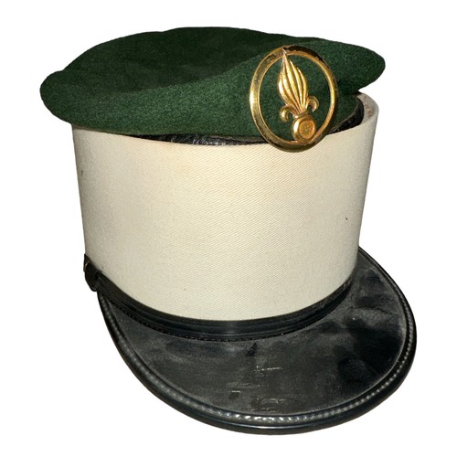 133 - French Foreign Legion white Kepi & Green Beret (2)