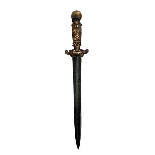 82 - Interesting knife / dagger with handle grip decorated with Roman Centurion armour design, unmarked t... 