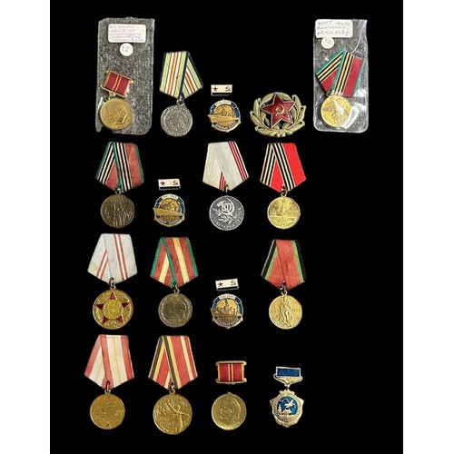 64 - Russia – Group of various Soviet Medas largely modern, to include; Soviet 50th Anniversary Medal, So... 