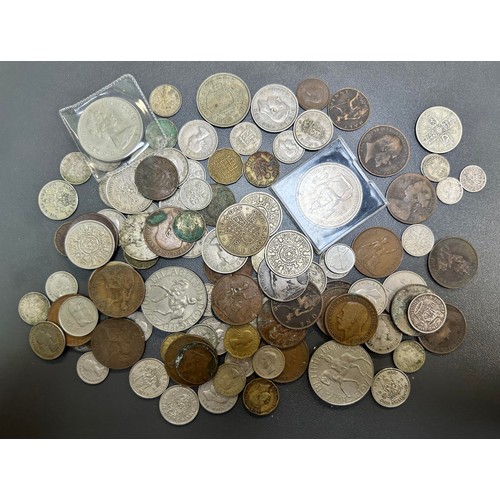 230A - Mainly 20th Century British Pre-Decimal collection of loose coins, in mixed condition with some silv... 