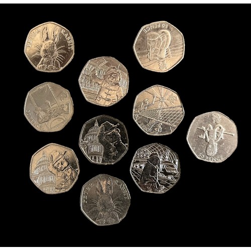 231A - Collection on mainly British coins, in mixed condition with modern commemorative 50p coins (10), £5 ... 