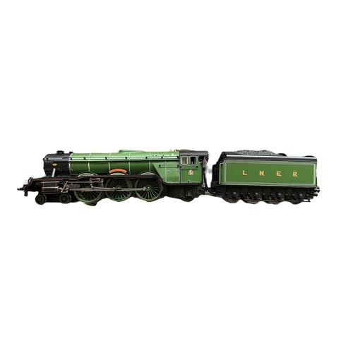 322 - Hornby. Live Steam Flying Scotsman No. R2566, Mint to Near Mint in excellent box (price label applie... 