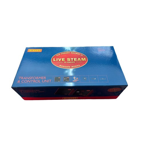 326 - Hornby Live Steam Controller and Transformer No. R8205, Mint to Near Mint in excellent box in mailin... 