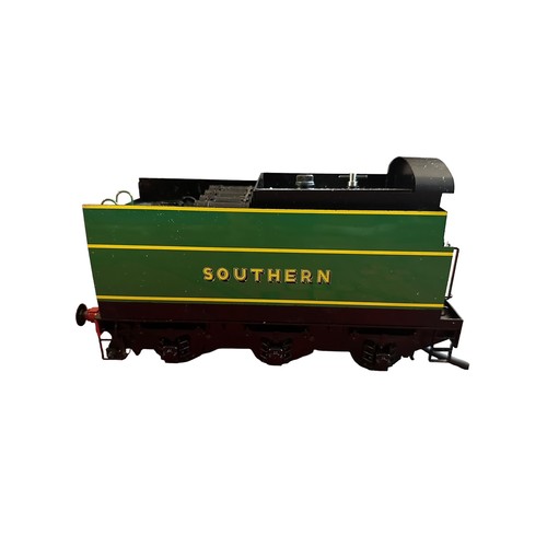 313 - Aster. Live steam Gauge 1 Spitfire Southern green 21C166
4-6-2 locomotive and tender, Near Mint in e... 