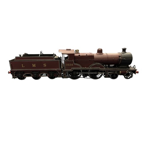 338 - O gauge kit built LMS maroon 1036 4-4-0 locomotive and tender, excellent in excellent hinged wooden ... 