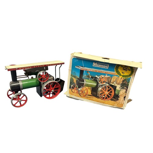 327 - Mamod. Traction Engine No. TE1A, generally good plus to good in good fair 1972 Toy-of-the-Year label... 