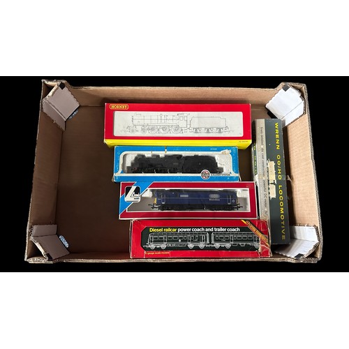 274 - OO gauge locomotive collection, generally excellent in good or better boxes, with Wrenn renamed and ... 