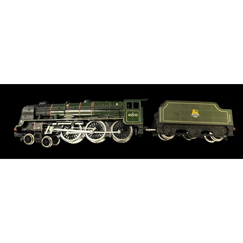 276 - OO gauge unboxed locomotive collection, generally excellent to good, with Mainline BR green 45532 Il... 