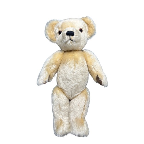 239 - Merrythought. Unboxed trio of Teddy Bears, excellent, range from approx. H26cm to H44cm and mohair (... 