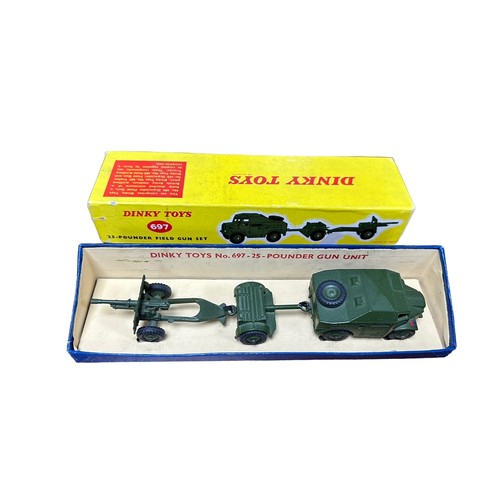 101 - Dinky. Military 25-pounder Field Gun Set No. 697, generally excellent in good plus lift off lid box ... 