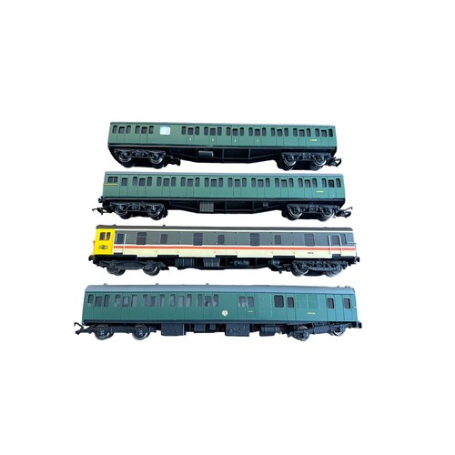 285 - Britannia Pacific Models OO gauge collection of handmade coaches, generally excellent in excellent B... 