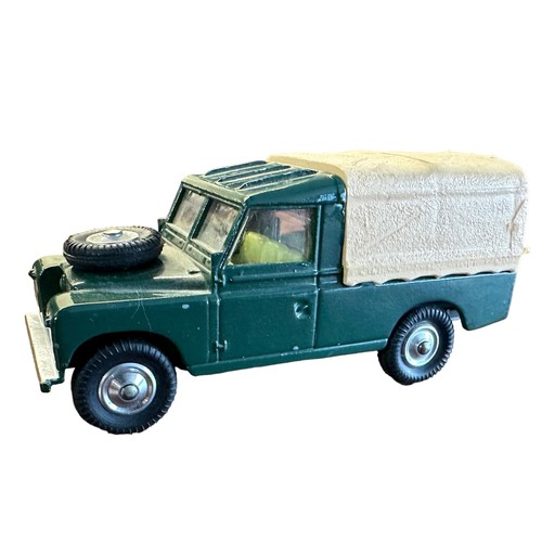 47 - Corgi Land Rover LWB 109