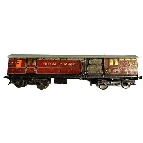 318 - Bassett Lowke O gauge Royal Mail LMS 3251 TPO tinplate coach, generally excellent to good plus. 
Con... 