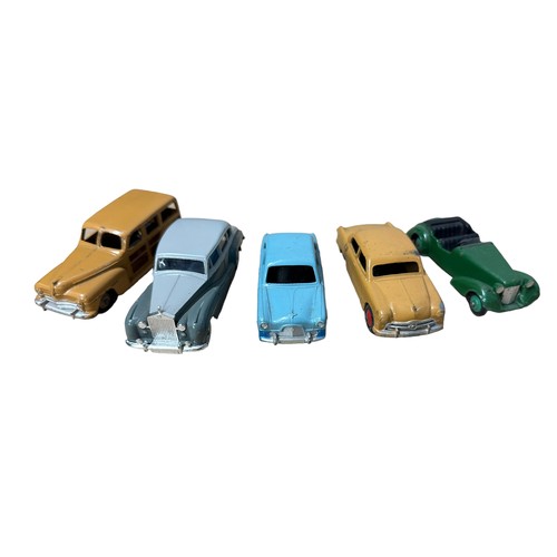 66 - Dinky unboxed car collection, generally excellent to good, with Rolls Royce Silver Wraith two-tone g... 