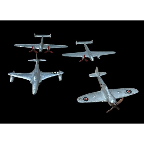 126 - Dinky unboxed 1940s onwards aircraft collection, generally good plus and would benefit from light cl... 