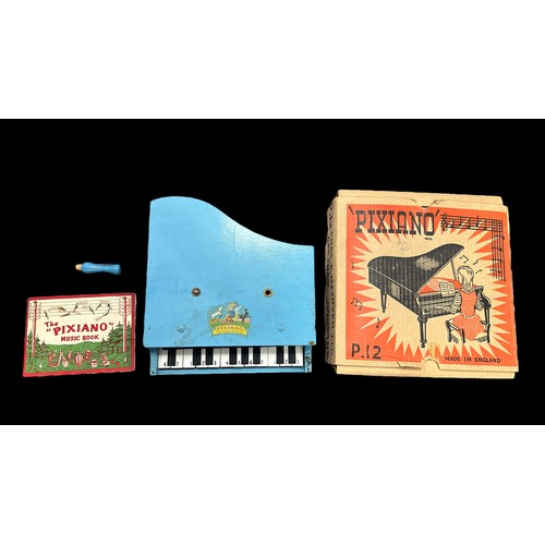 201 - Chas. E. Methven (Chatham, UK) Pixiano toy piano, generally good plus in good box, with The Pixiano ... 