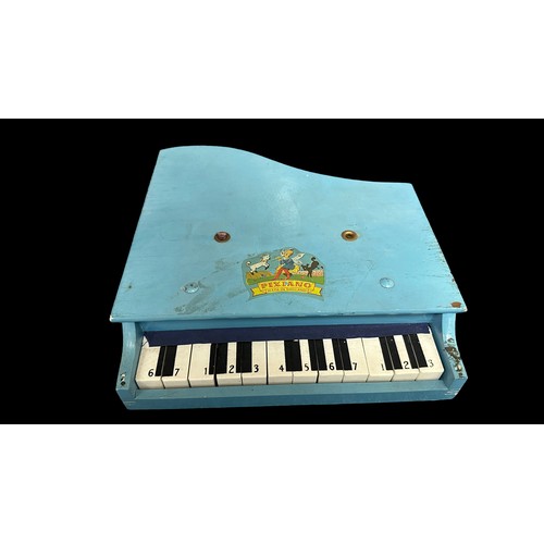 201 - Chas. E. Methven (Chatham, UK) Pixiano toy piano, generally good plus in good box, with The Pixiano ... 