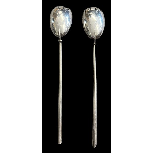 135 - Pair of early 20th Century Silver salad servers by Joseph Zweig, Birmingham. Hallmarked as such (bot... 