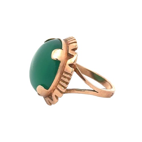 60 - A large green chalcedony dress ring with Polish hallmark for approx 14ct gold, (583). Size N/O.  Wei... 