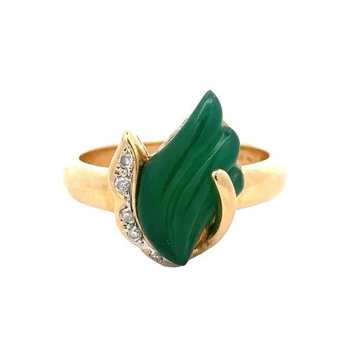 61 - A 14ct diamond and fantasy cut green stone ring, size O. Weight 5.85g.
Good condition overall. Stone... 