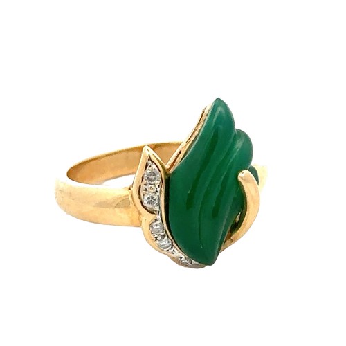 61 - A 14ct diamond and fantasy cut green stone ring, size O. Weight 5.85g.
Good condition overall. Stone... 