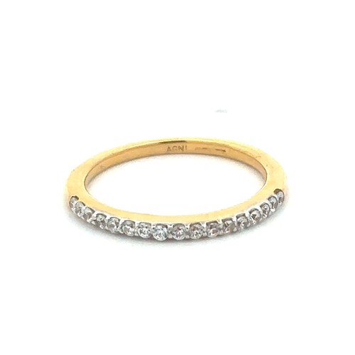 27 - Half-eternity CZ ring, size O. Weight 2.93g. Stamped 916 (22ct).
Good condition. Light surface abras... 