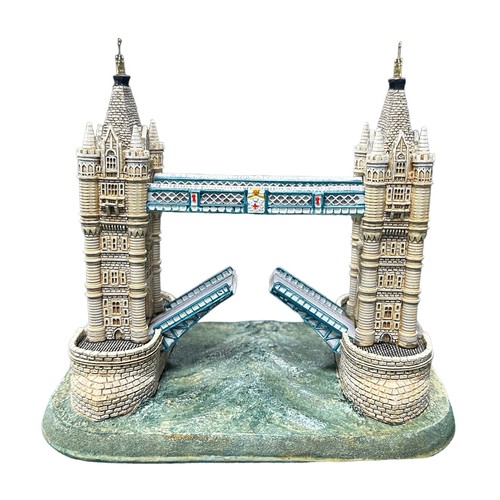 275 - Lilliput Lane collection with St Paul's Cathedral L2370, Tower Bridge L2213, The Priest's House, Jun... 