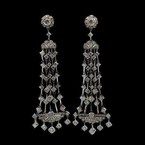 44 - A stunning pair of Art Deco diamond chandelier earrings, mounted in platinum.  Approx 14.4ct of natu... 