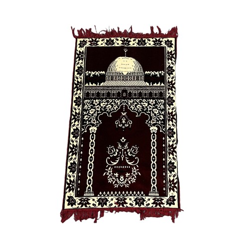 320 - A pair of prayer rugs from United Arab Emirates (UAE), each approx. 105cm x 67cm. Qty 2