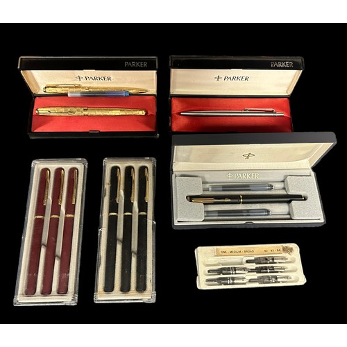 346A - Collection of mainly Parker fountain and ballpoint pens, generally excellent to good plus in good or... 