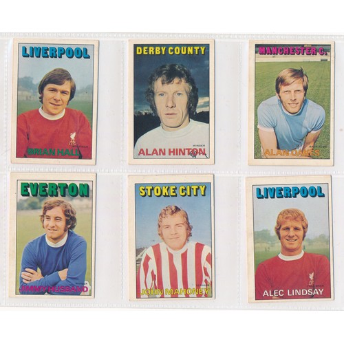 376 - A. & B.C. 1972 Footballers orange/red (52), generally in very good condition.