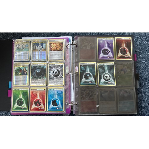 398 - Folder containing Pokemon card sets from Heart Gold & Soul Silver, Platinum Series. 1x complete set ... 