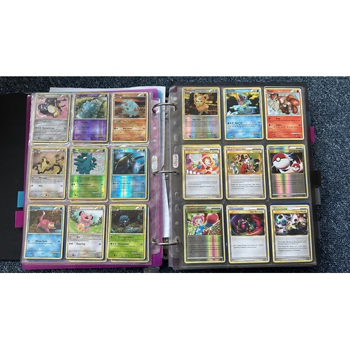 398 - Folder containing Pokemon card sets from Heart Gold & Soul Silver, Platinum Series. 1x complete set ... 