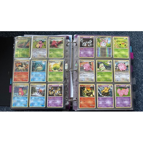 398 - Folder containing Pokemon card sets from Heart Gold & Soul Silver, Platinum Series. 1x complete set ... 