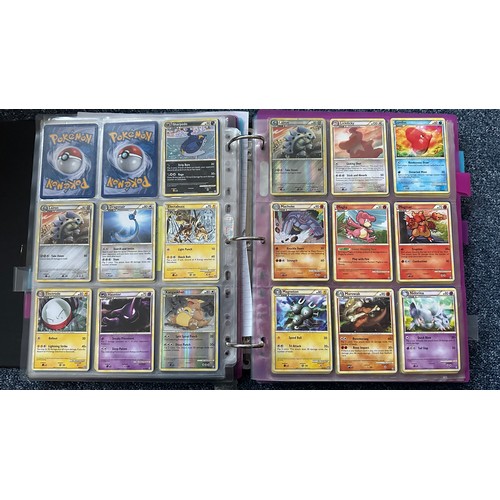 398 - Folder containing Pokemon card sets from Heart Gold & Soul Silver, Platinum Series. 1x complete set ... 