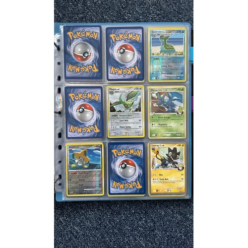 398 - Folder containing Pokemon card sets from Heart Gold & Soul Silver, Platinum Series. 1x complete set ... 