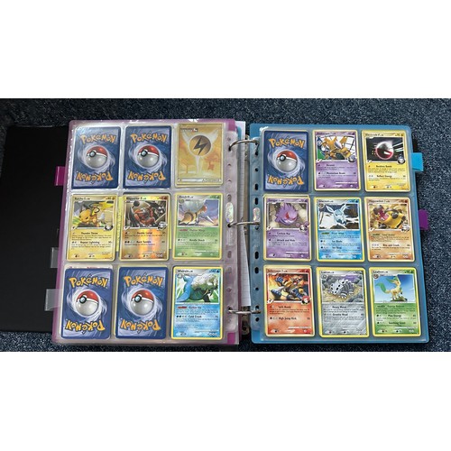 398 - Folder containing Pokemon card sets from Heart Gold & Soul Silver, Platinum Series. 1x complete set ... 